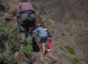 Fogo - Klettersteig - drei Wanderer