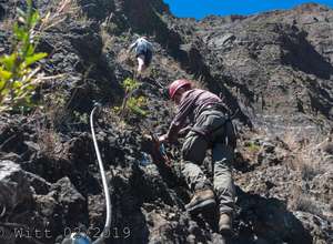 Fogo - Klettersteig - Absicherung beim Aufstieg durch Seile
