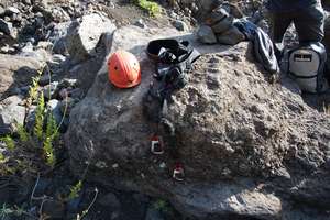 Fogo Pico Klettersteig : Helm, Sicherungsgurt und Klettersteigset in gutem Zustand, der Guide Joao war hoch kompetent und sehr angenehm.