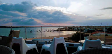 Boa Vista: Rooftop Blick auf den Sonnenuntergang und den Strand