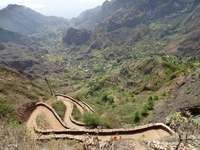 Santo Antão: Maultierpfad in Serpentienenverlauf